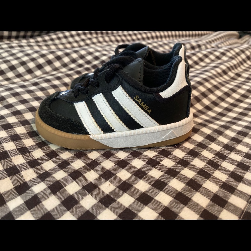 Samba sneaker my grand baby wore them 2 times!!